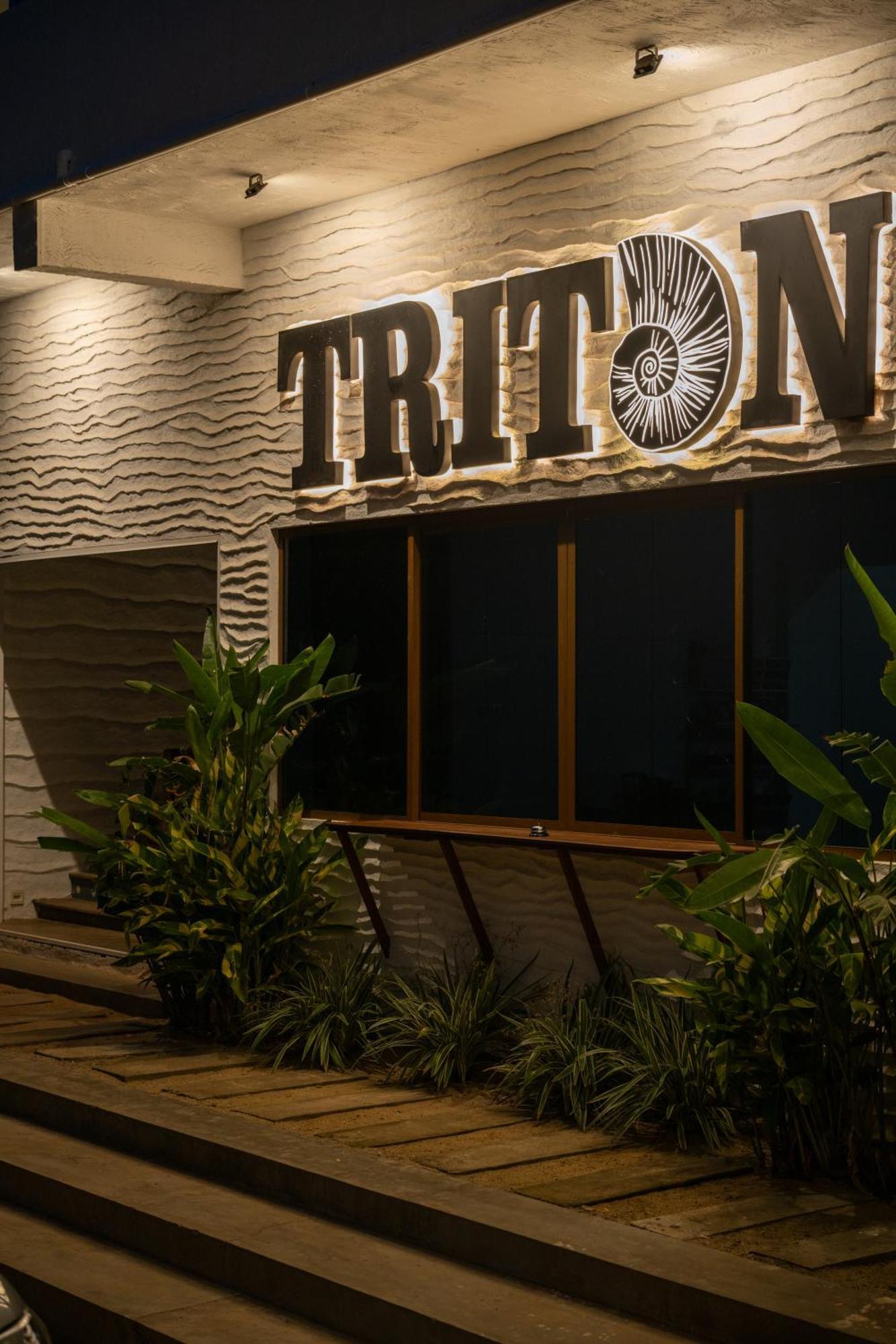 Triton Dondra Hotel Kültér fotó